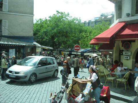 Montmarte traffic